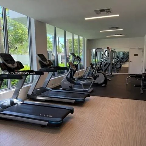 13800 Highland Dr # 303, North Miami Beach FL 33181