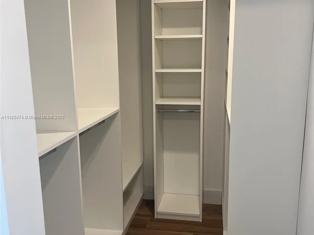 13800 Highland Dr # 303, North Miami Beach FL 33181