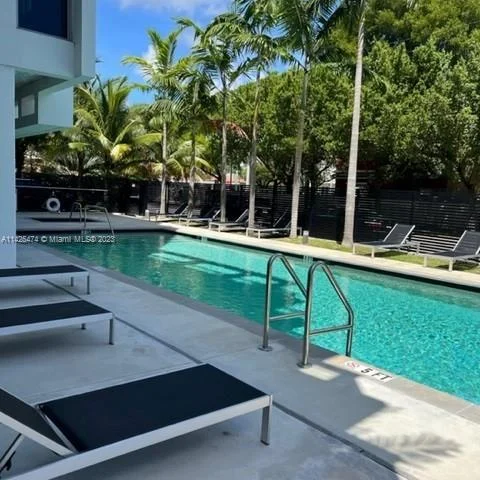 13800 Highland Dr # 303, North Miami Beach FL 33181