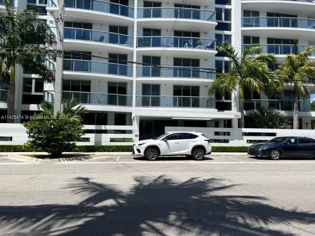 13800 Highland Dr # 303, North Miami Beach FL 33181