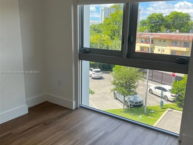 13800 Highland Dr # 303, North Miami Beach FL 33181