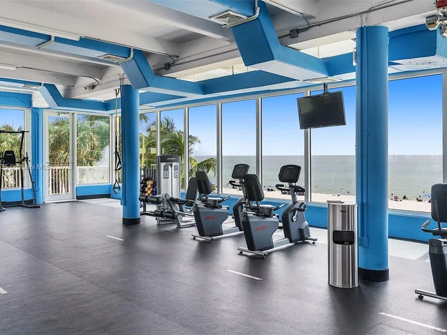 5401 Collins Ave # 340, Miami Beach FL 33140