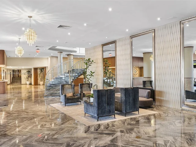 5401 Collins Ave # 340, Miami Beach FL 33140