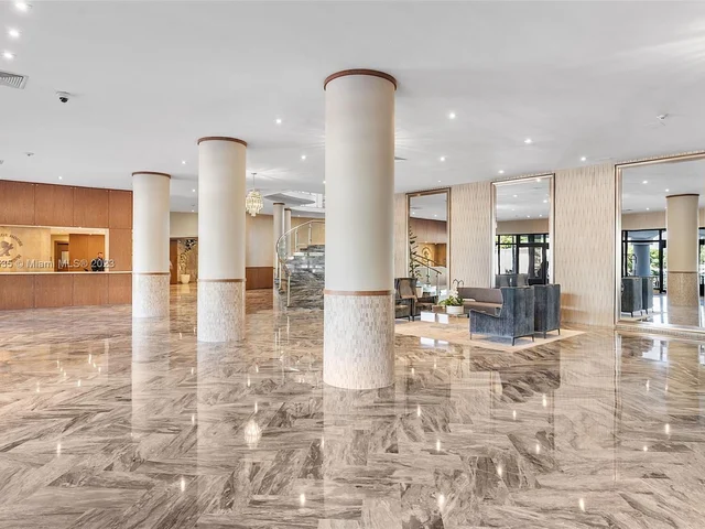 5401 Collins Ave # 340, Miami Beach FL 33140