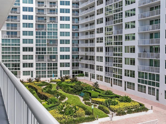 5401 Collins Ave # 340, Miami Beach FL 33140