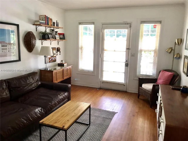 1605 Michigan Ave # 941, Miami Beach FL 33139