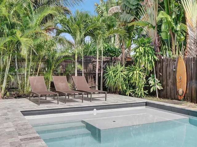 5230 NE 20th Ave, Fort Lauderdale FL 33308