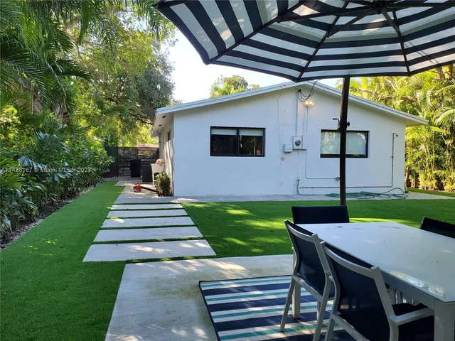 77 NE 43rd St, Miami FL 33137