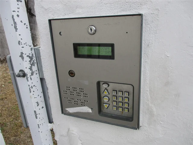 1027 Pennsylvania Ave # 105, Miami Beach FL 33139