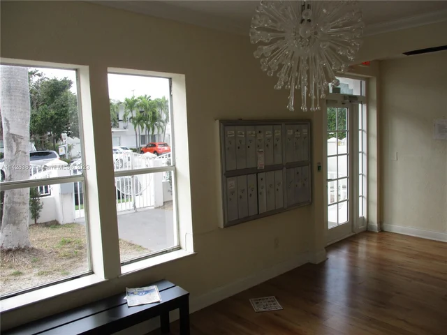 1027 Pennsylvania Ave # 105, Miami Beach FL 33139