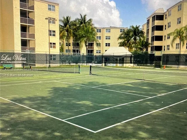 8290 Lake Dr # 339, Doral FL 33166