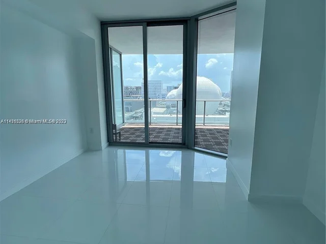 851 NE 1st Ave # 1208, Miami FL 33132