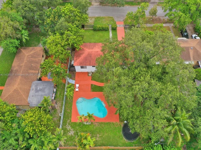 965 NE 130th St, North Miami FL 33161