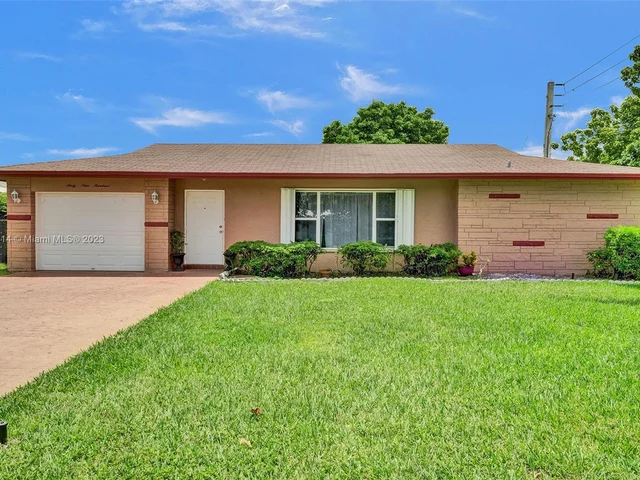 6900 NW 89th Ave, Tamarac FL 33321