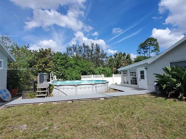 17851 N 68th St N, Loxahatchee FL 33470