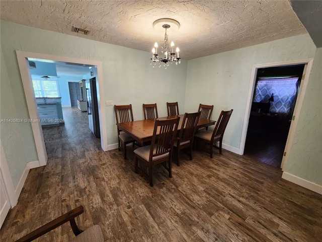 17851 N 68th St N, Loxahatchee FL 33470