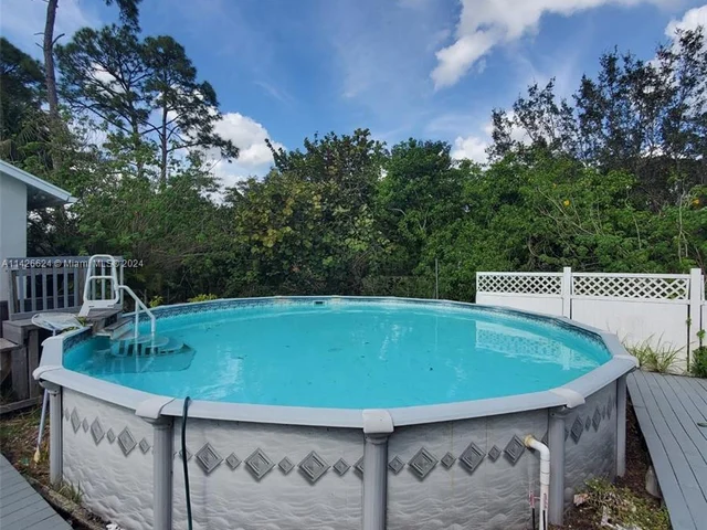 17851 N 68th St N, Loxahatchee FL 33470