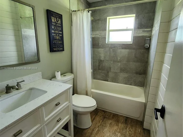 17851 N 68th St N, Loxahatchee FL 33470