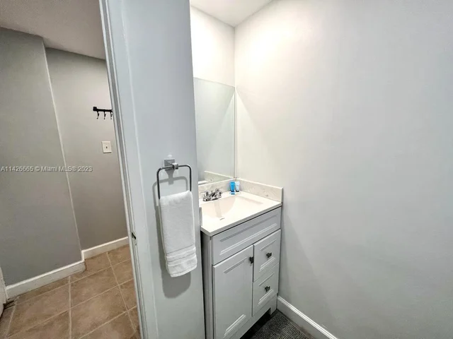 19370 Collins Ave # 321, Sunny Isles Beach FL 33160