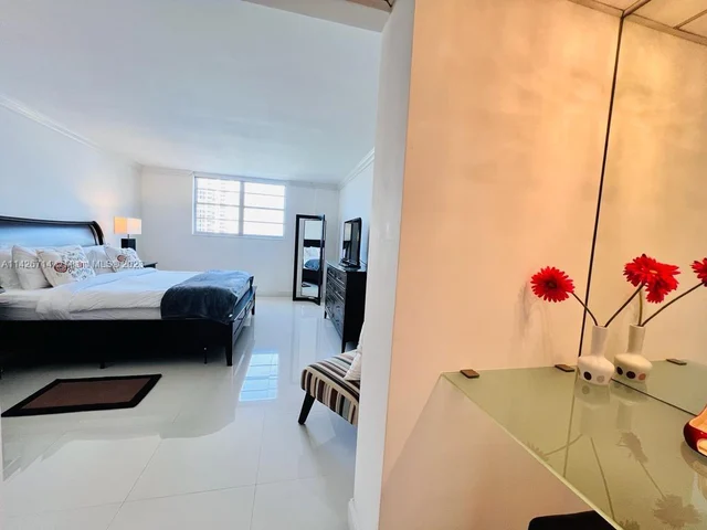 19370 Collins Ave # 1103, Sunny Isles Beach FL 33160