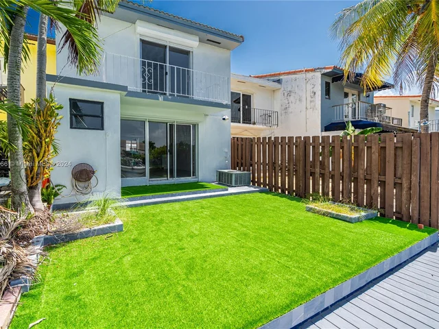 1937 NE 123rd St # 1, North Miami FL 33181