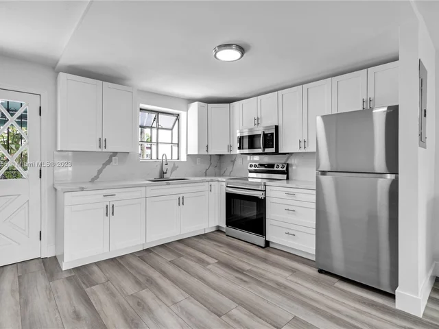 1937 NE 123rd St # 1, North Miami FL 33181