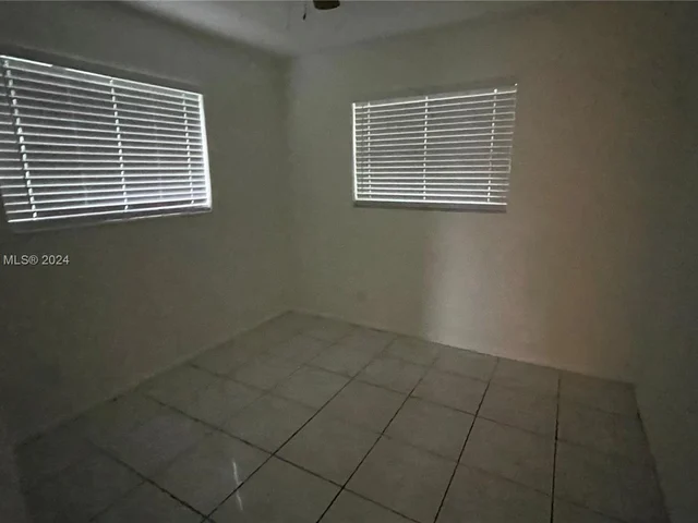 5210 NW 16th St # 1, Lauderhill FL 33313