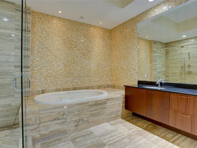 16001 Collins Ave # 3607, Sunny Isles Beach FL 33160