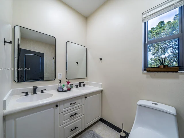 1451 SW 11th Pl, Fort Lauderdale FL 33312