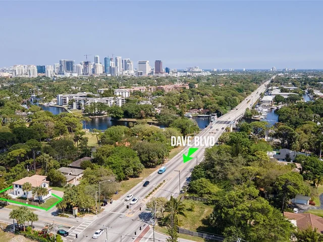 1451 SW 11th Pl, Fort Lauderdale FL 33312