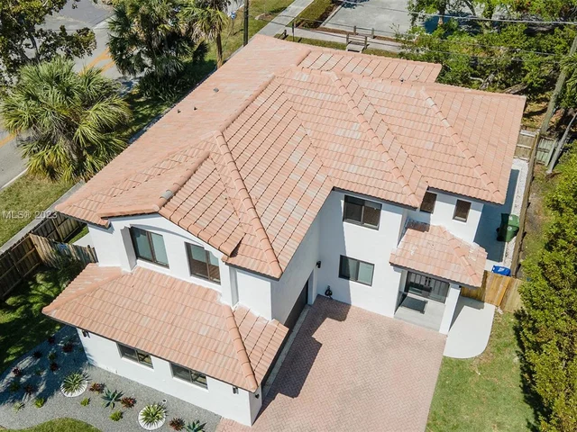 1451 SW 11th Pl, Fort Lauderdale FL 33312