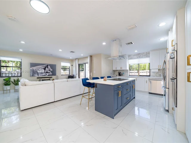 1451 SW 11th Pl, Fort Lauderdale FL 33312