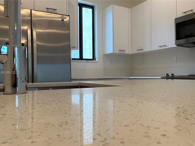 8212 NW 43rd St # 8212, Doral FL 33166