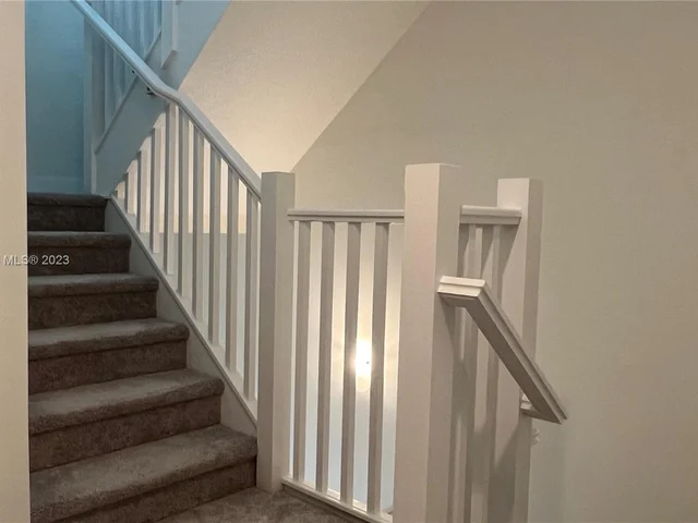 8212 NW 43rd St # 8212, Doral FL 33166