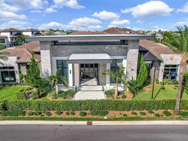 8212 NW 43rd St # 8212, Doral FL 33166