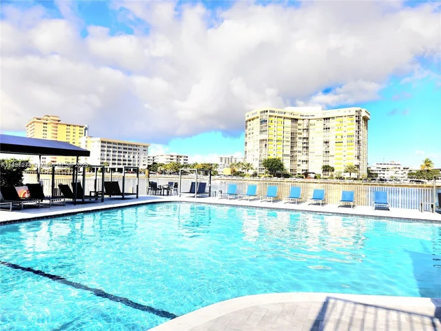 1833 S Ocean Dr # 1708, Hallandale Beach FL 33009
