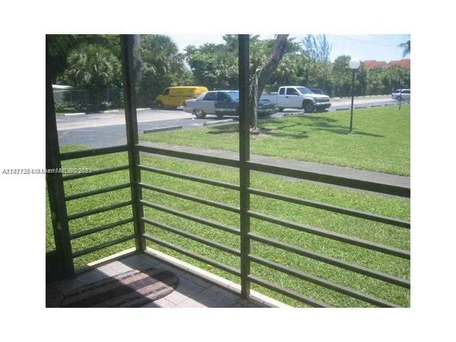 3195 Foxcroft Rd # 103, Miramar FL 33025