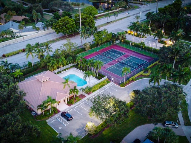 5344 Ventura Dr, Delray Beach FL 33484