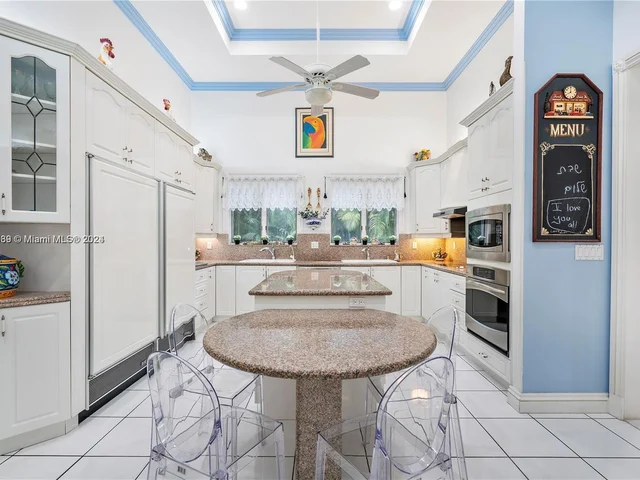 166 Bal Bay Dr, Bal Harbour FL 33154