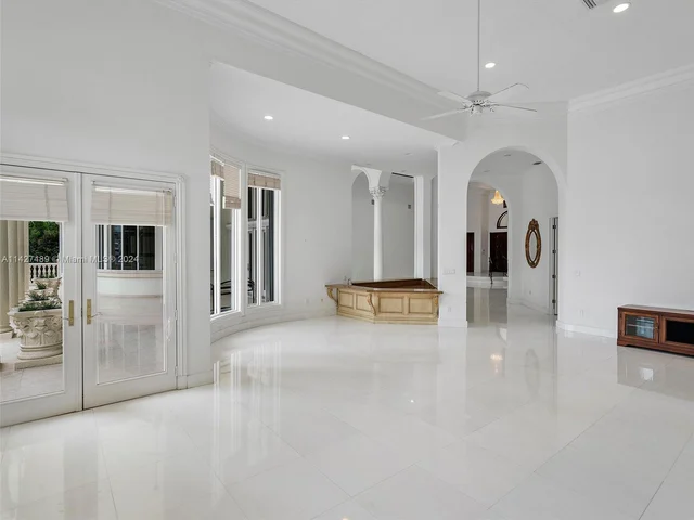 166 Bal Bay Dr, Bal Harbour FL 33154