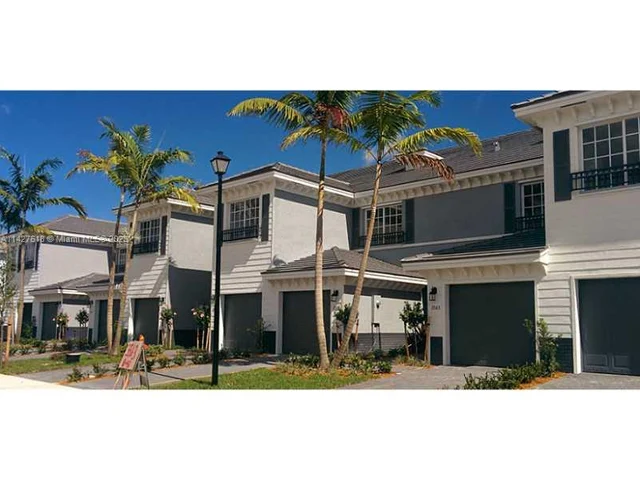 3522 NW 13th St, Lauderhill FL 33311