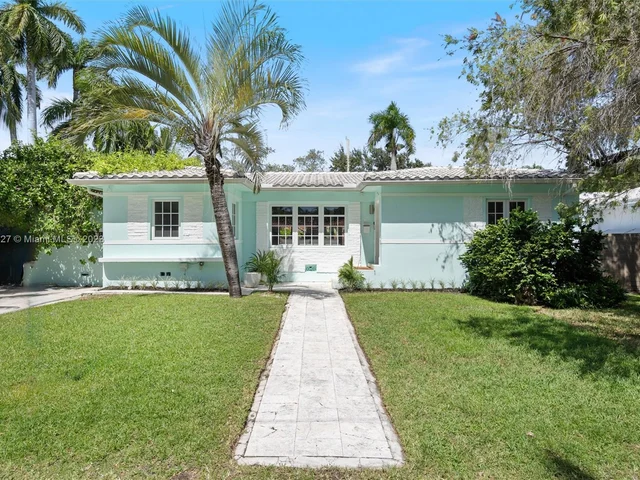 899 NE 71st St, Miami FL 33138