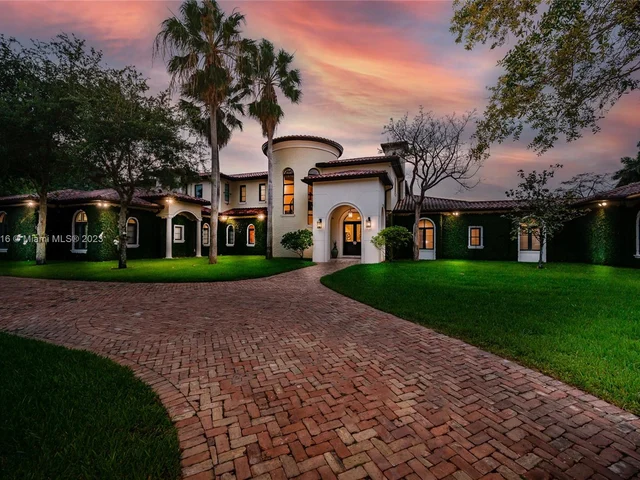 11800 SW 69th Ave, Pinecrest FL 33156