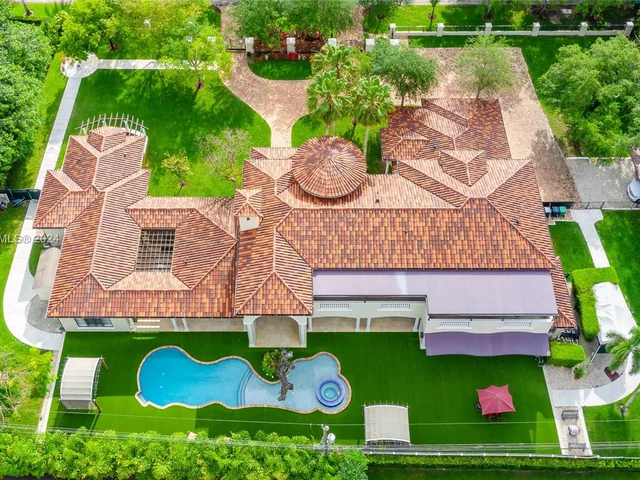 11800 SW 69th Ave, Pinecrest FL 33156