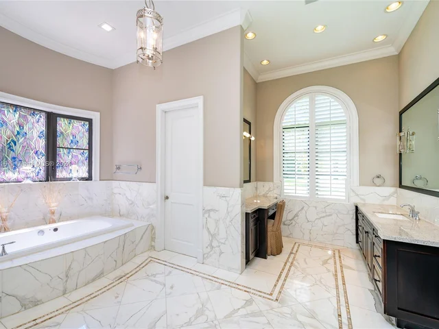 11800 SW 69th Ave, Pinecrest FL 33156