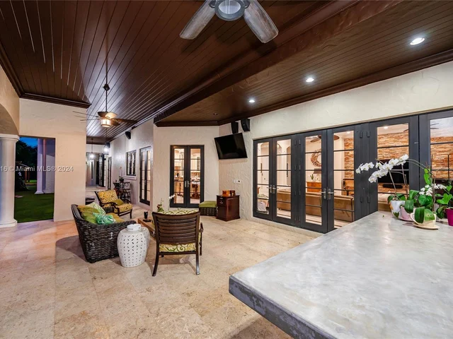 11800 SW 69th Ave, Pinecrest FL 33156