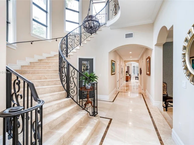 11800 SW 69th Ave, Pinecrest FL 33156