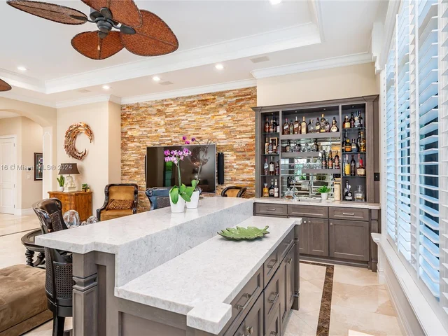 11800 SW 69th Ave, Pinecrest FL 33156