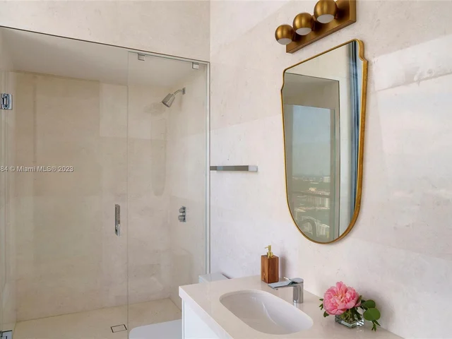 18501 Collins Ave # 4204, Sunny Isles Beach FL 33160