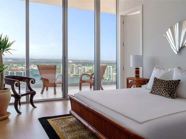 18501 Collins Ave # 4204, Sunny Isles Beach FL 33160